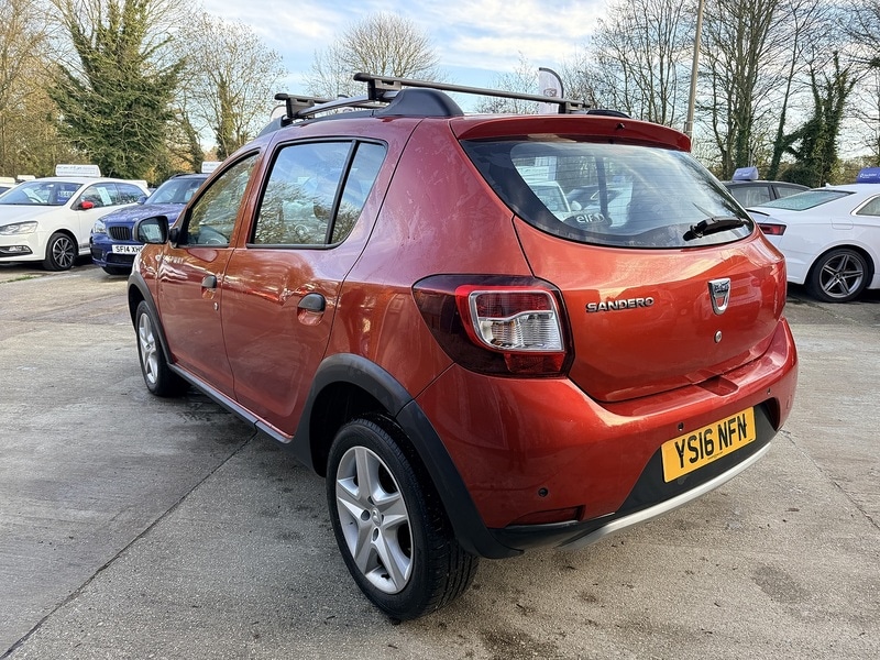 Used Dacia Sandero Stepway 2016 for sale - 76643037: Photo 5