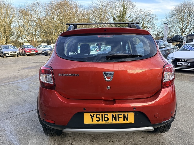 Used Dacia Sandero Stepway 2016 for sale - 76643037: Photo 6