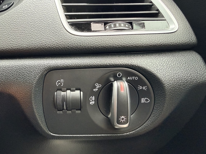 Used Audi Q3 2016 for sale - 76206713: Photo 36