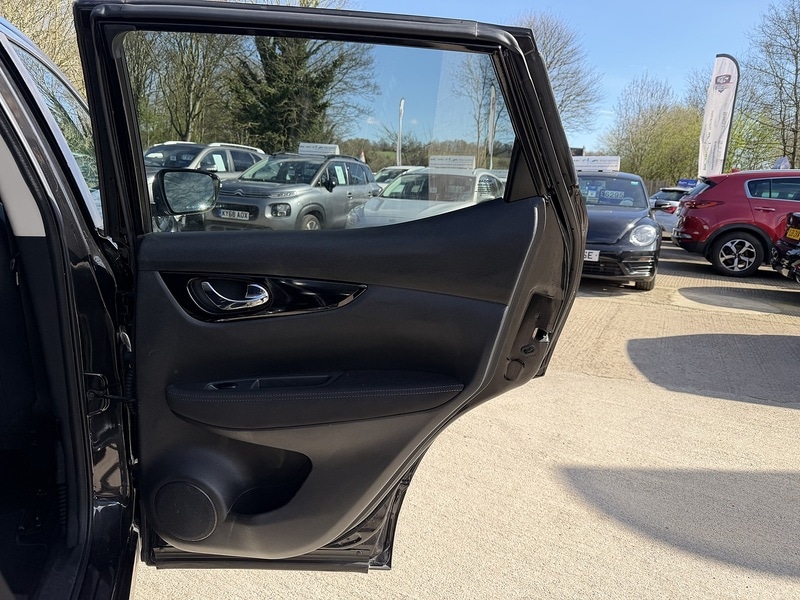 Used Nissan Qashqai 2014 for sale - 78031150: Photo 14