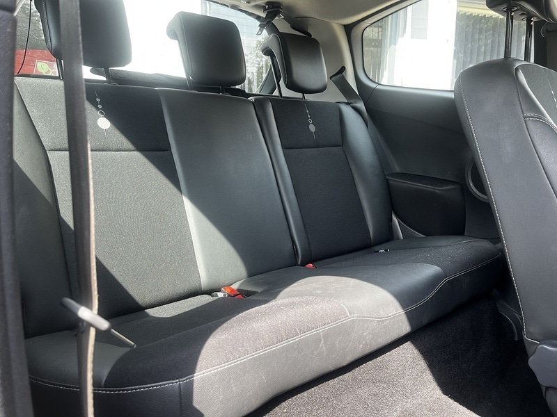 Used Renault Clio 2011 for sale - 76615774: Photo 13