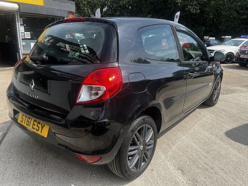 Used Renault Clio 2011 for sale - 76615774: Photo 6