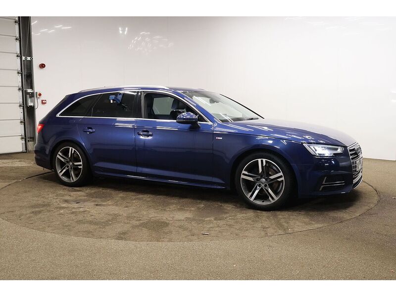 Used Audi A4 2017 for sale - 76589047: Photo 2