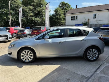 Used Vauxhall Astra 2013 for sale - 79409911: Photo
