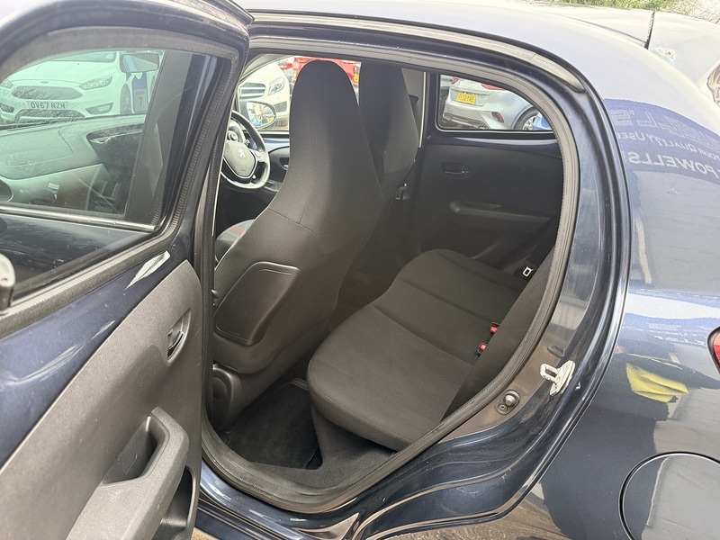 Used Peugeot 108 2014 for sale - 77490688: Photo 14