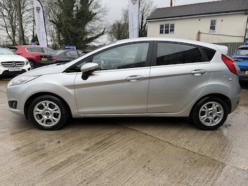 Used Ford Fiesta 2015 for sale - 79435283: Photo
