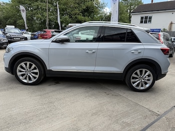 Used Volkswagen T-Roc 2021 for sale - 78715882: Photo