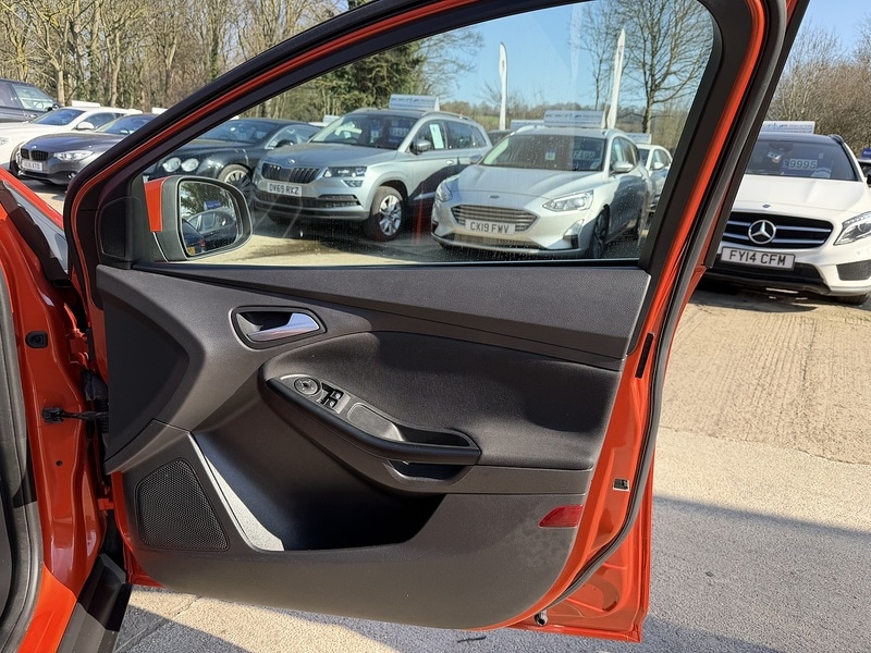 Used Ford Focus 2011 for sale - 77760613: Photo 10