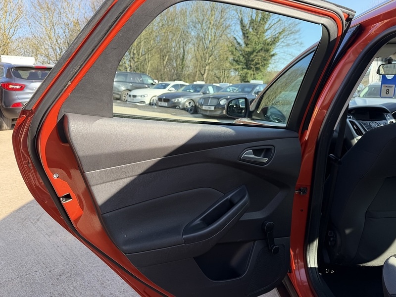 Used Ford Focus 2011 for sale - 77760613: Photo 14