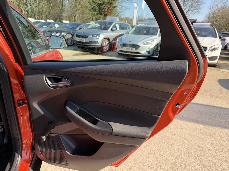 Used Ford Focus 2011 for sale - 77760613: Photo 16