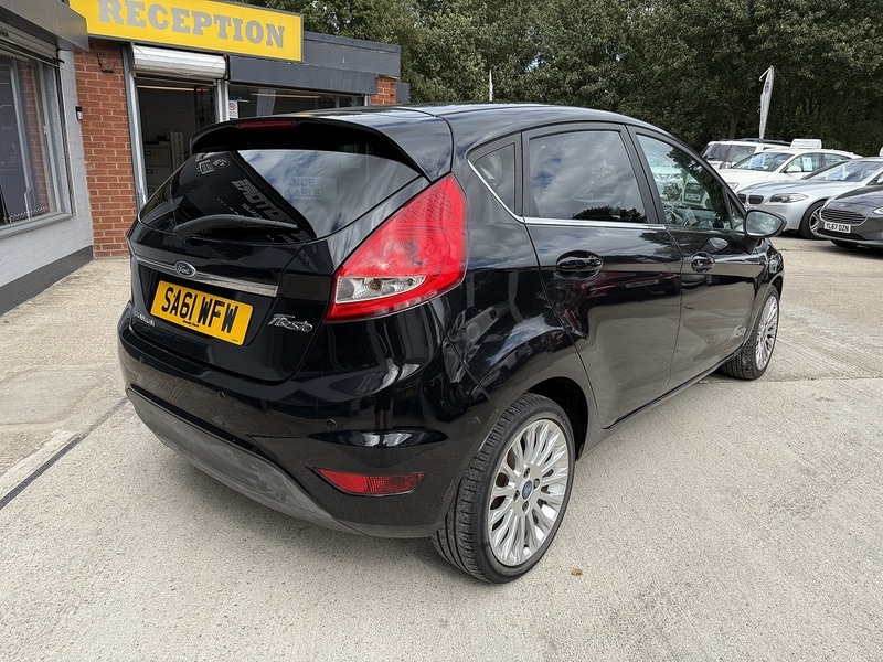 Used Ford Fiesta 2011 for sale - 76594869: Photo 9