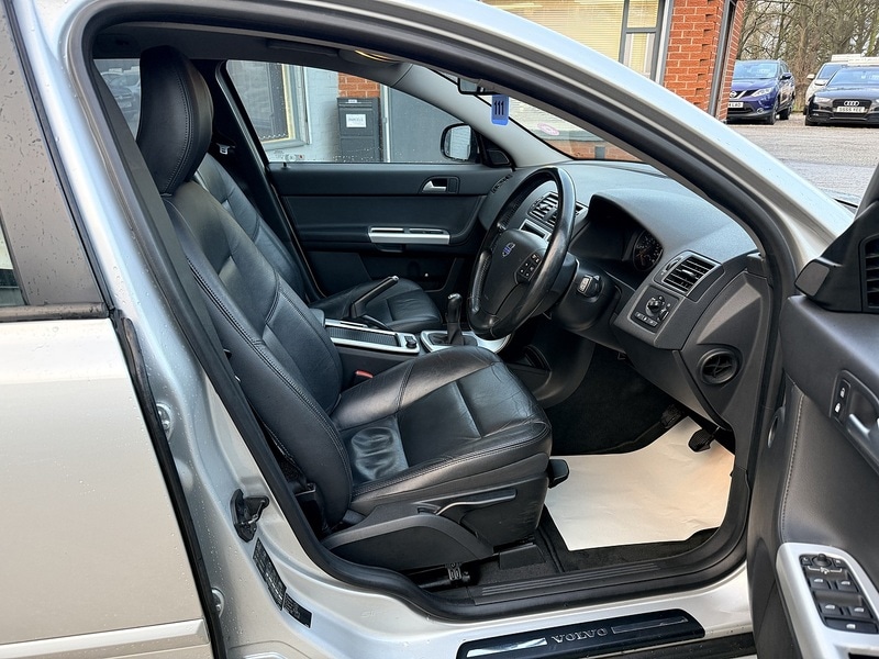 Used Volvo V50 2010 for sale - 77172764: Photo 11