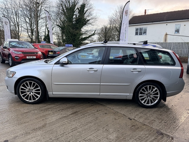 Used Volvo V50 2010 for sale - 77172764: Photo 4