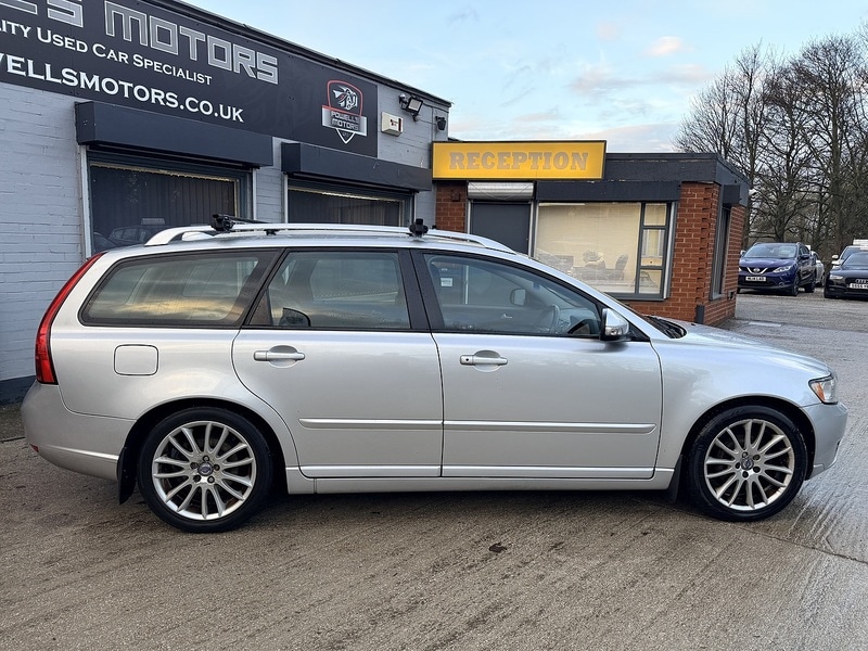 Used Volvo V50 2010 for sale - 77172764: Photo 8