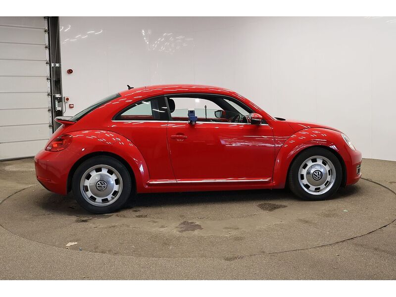 Used Volkswagen Beetle 2015 for sale - 77984878: Photo 6