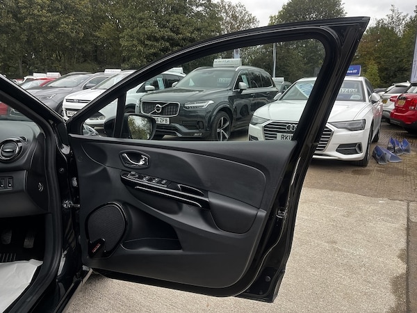 Used Renault Clio 2015 for sale - 76280537: Photo 12