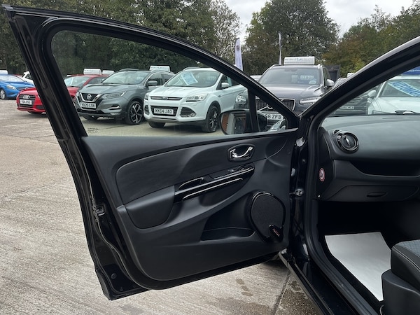 Used Renault Clio 2015 for sale - 76280537: Photo 14