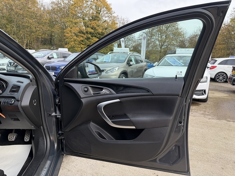 Used Vauxhall Insignia 2013 for sale - 76615766: Photo 13