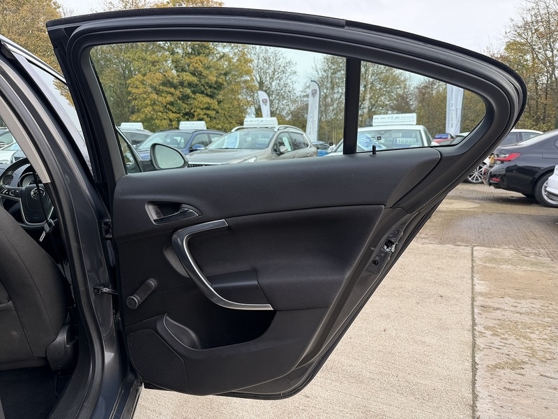 Used Vauxhall Insignia 2013 for sale - 76615766: Photo 17