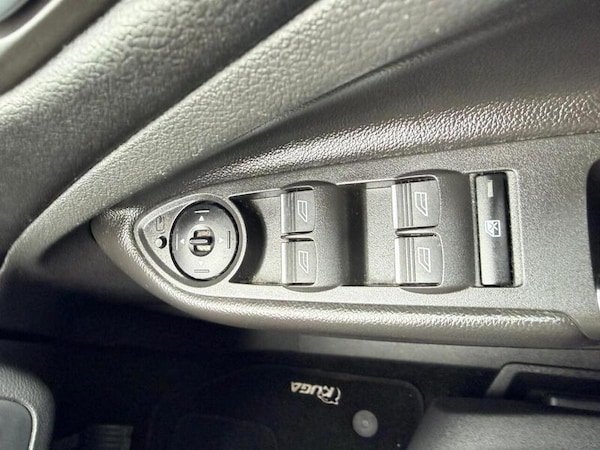 Used Ford Kuga 2014 for sale - 76320261: Photo 32