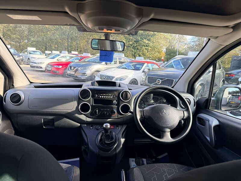 Used Peugeot Partner Tepee 2018 for sale - 76615827: Photo 16