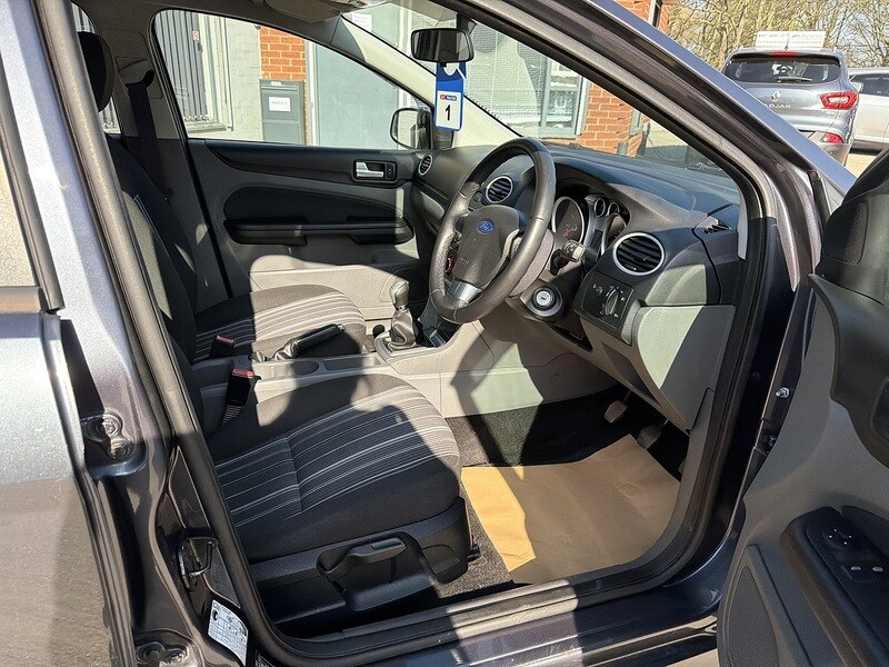 Used Ford Focus for sale - 77765935: Photo 10