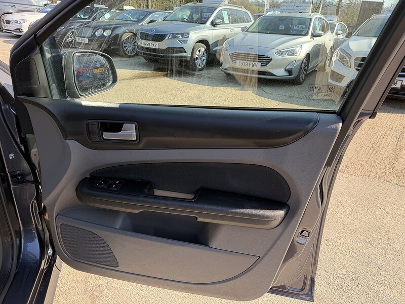 Used Ford Focus for sale - 77765935: Photo 11