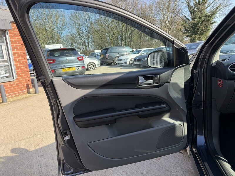 Used Ford Focus for sale - 77765935: Photo 13