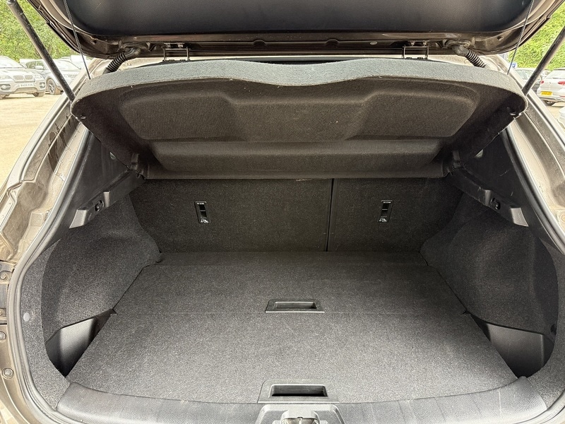 Used Nissan Qashqai 2015 for sale - 76615750: Photo 11