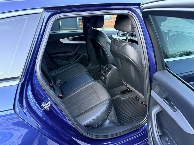 Used Audi A4 Avant 2017 for sale - 76615843: Photo 11