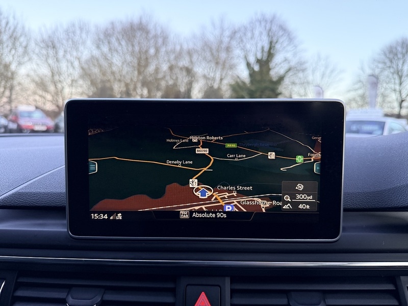 Used Audi A4 Avant 2017 for sale - 76615843: Photo 17