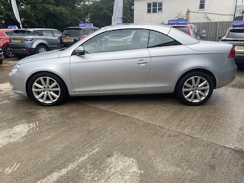 Used Volkswagen EOS 2010 for sale - 79434177: Photo