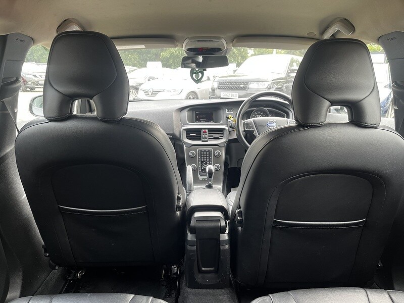 Used Volvo V40 2015 for sale - 76615751: Photo 11