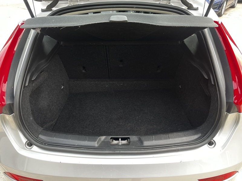 Used Volvo V40 2015 for sale - 76615751: Photo 13