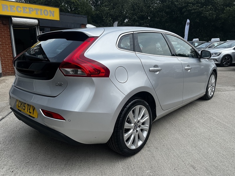 Used Volvo V40 2015 for sale - 76615751: Photo 6