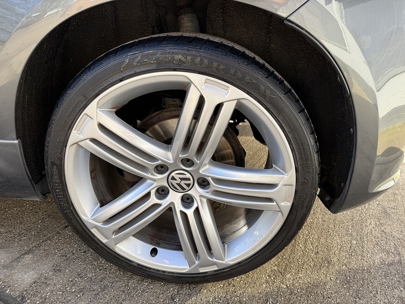 Used Volkswagen Scirocco 2015 for sale - 77707927: Photo 11