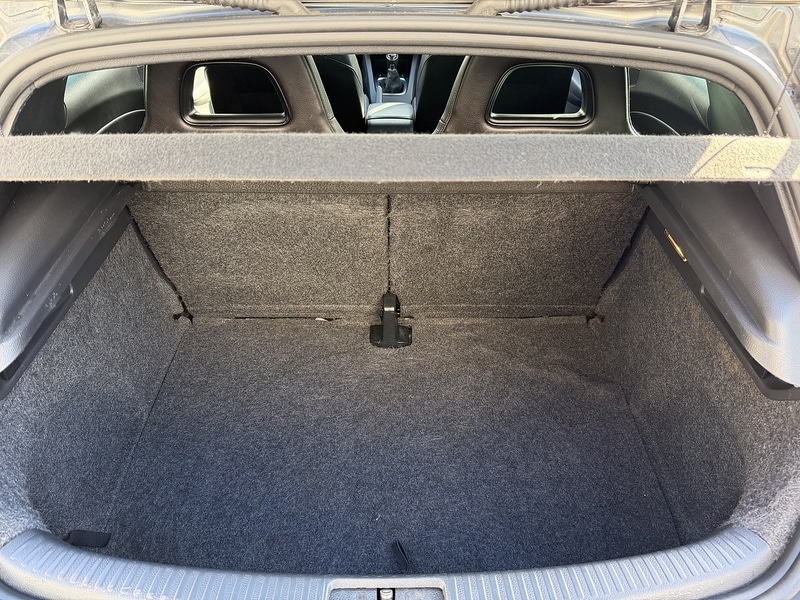 Used Volkswagen Scirocco 2015 for sale - 77707927: Photo 21