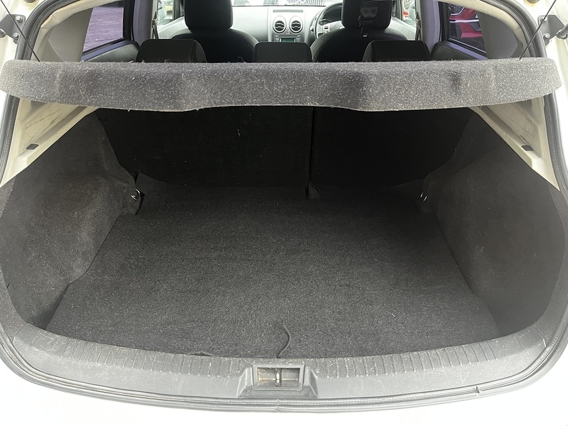 Used Nissan Qashqai 2012 for sale - 76615817: Photo 17