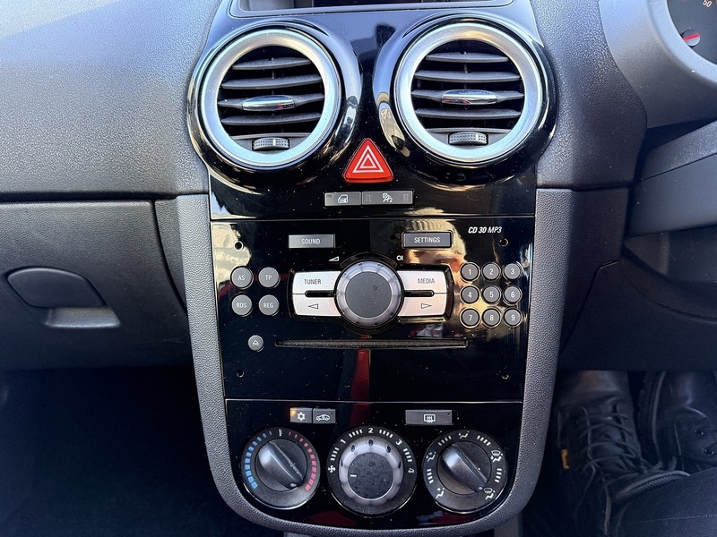 Used Vauxhall Corsa 2013 for sale - 76615809: Photo 18