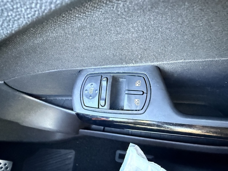 Used Vauxhall Corsa 2013 for sale - 76615809: Photo 21