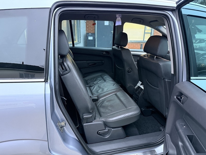 Used Vauxhall Zafira 2009 for sale - 77250822: Photo 11