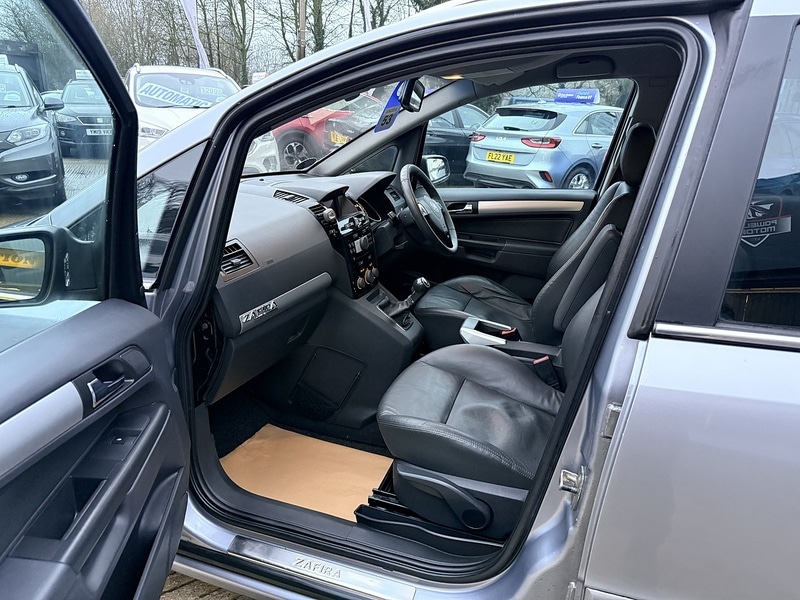 Used Vauxhall Zafira 2009 for sale - 77250822: Photo 13