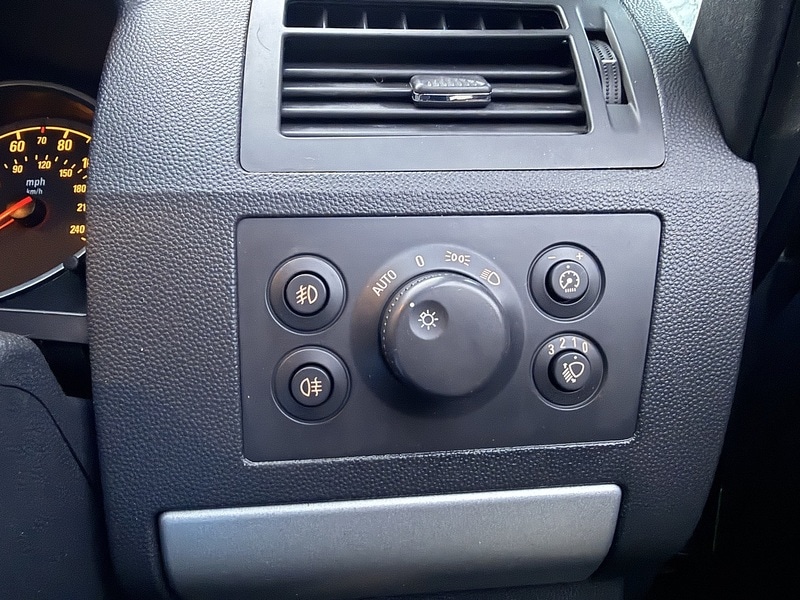 Used Vauxhall Zafira 2009 for sale - 77250822: Photo 23