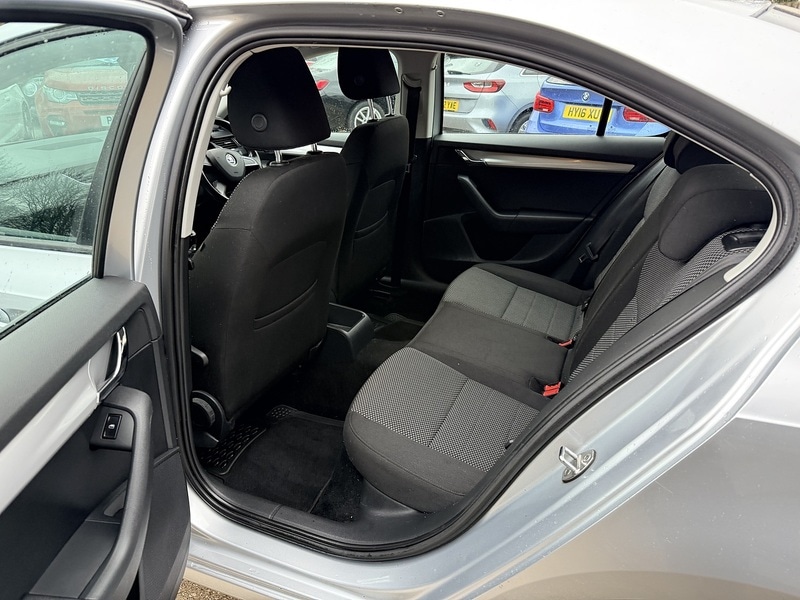 Used Skoda Octavia 2014 for sale - 76618247: Photo 10