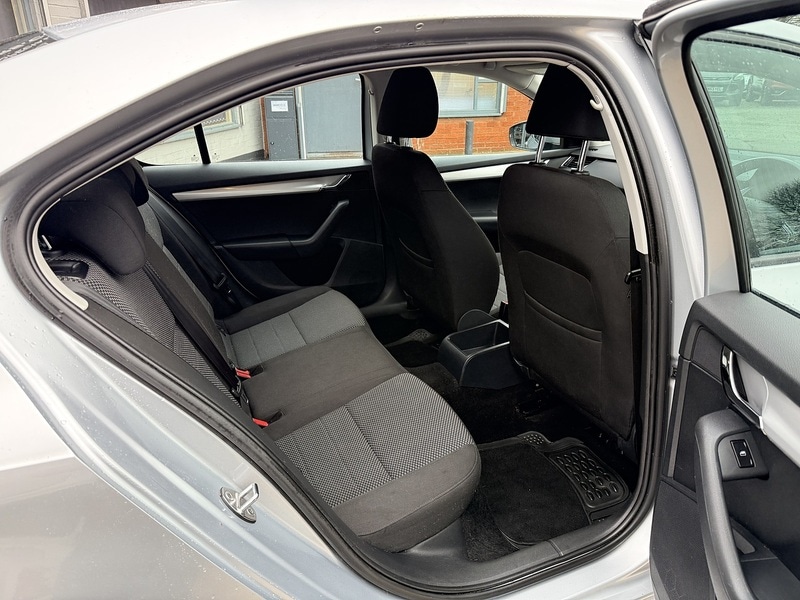 Used Skoda Octavia 2014 for sale - 76618247: Photo 11