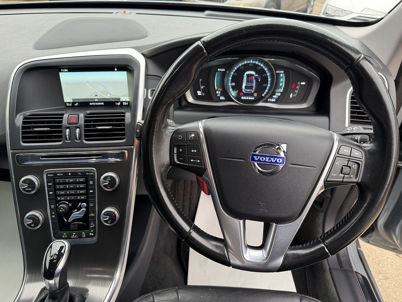 Used Volvo XC60 2015 for sale - 76589037: Photo 10