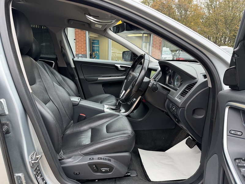 Used Volvo XC60 2015 for sale - 76589037: Photo 12