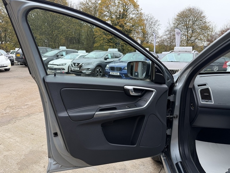 Used Volvo XC60 2015 for sale - 76589037: Photo 15