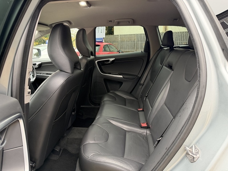 Used Volvo XC60 2015 for sale - 76589037: Photo 18