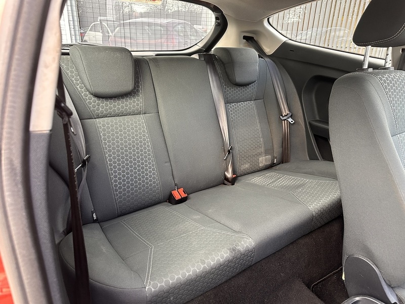 Used Ford Fiesta 2010 for sale - 76615838: Photo 10